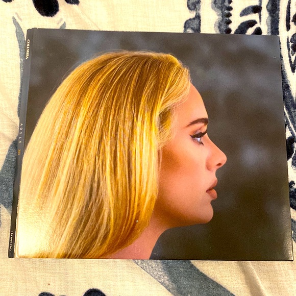 30 CD - Picture 1 of 2